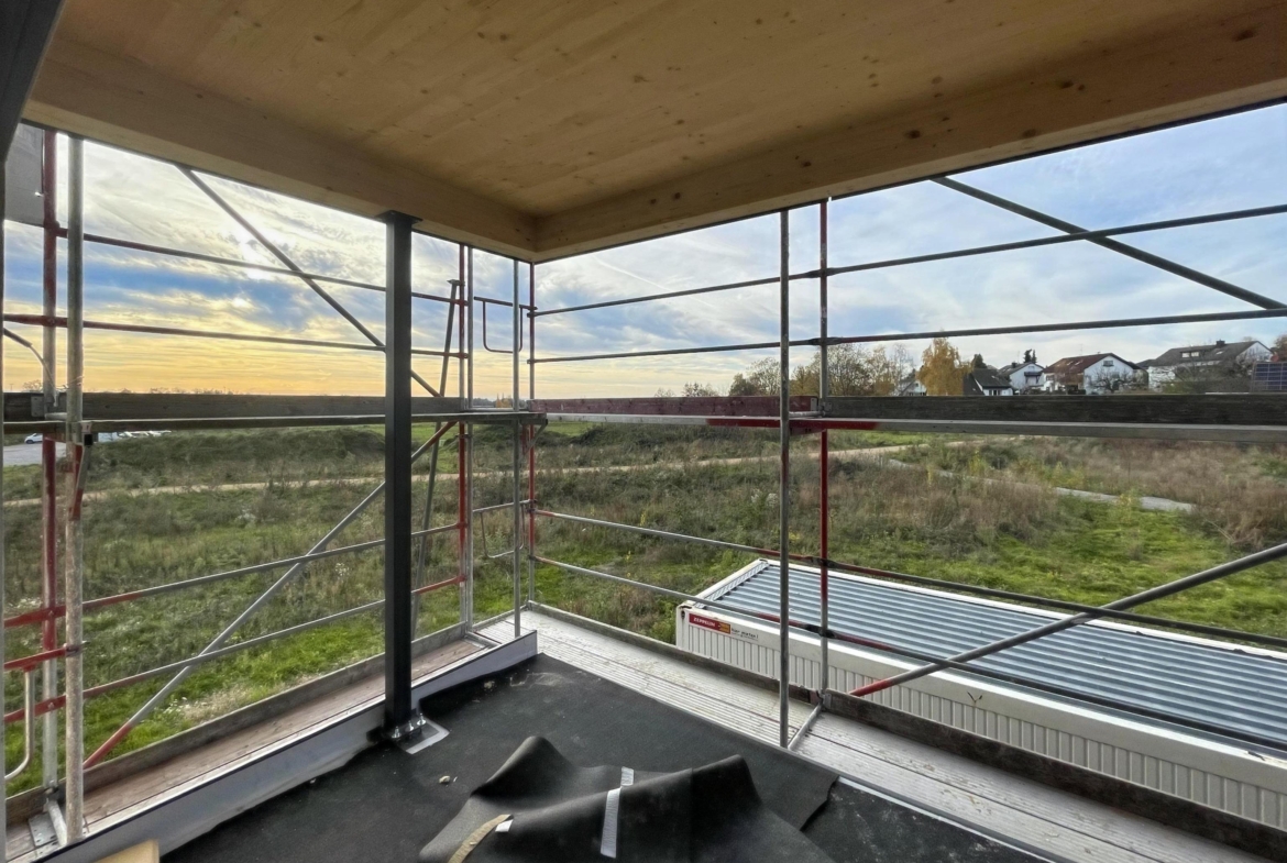 überdachter West-Balkon