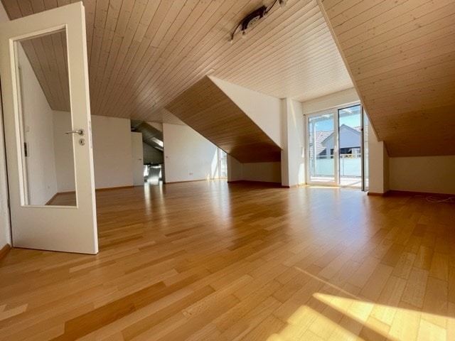 Lichtdurchflutetes Wohn- und Esszimmer