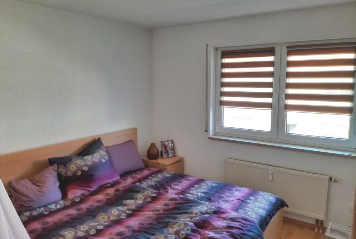 Schlafzimmer mit Laminat