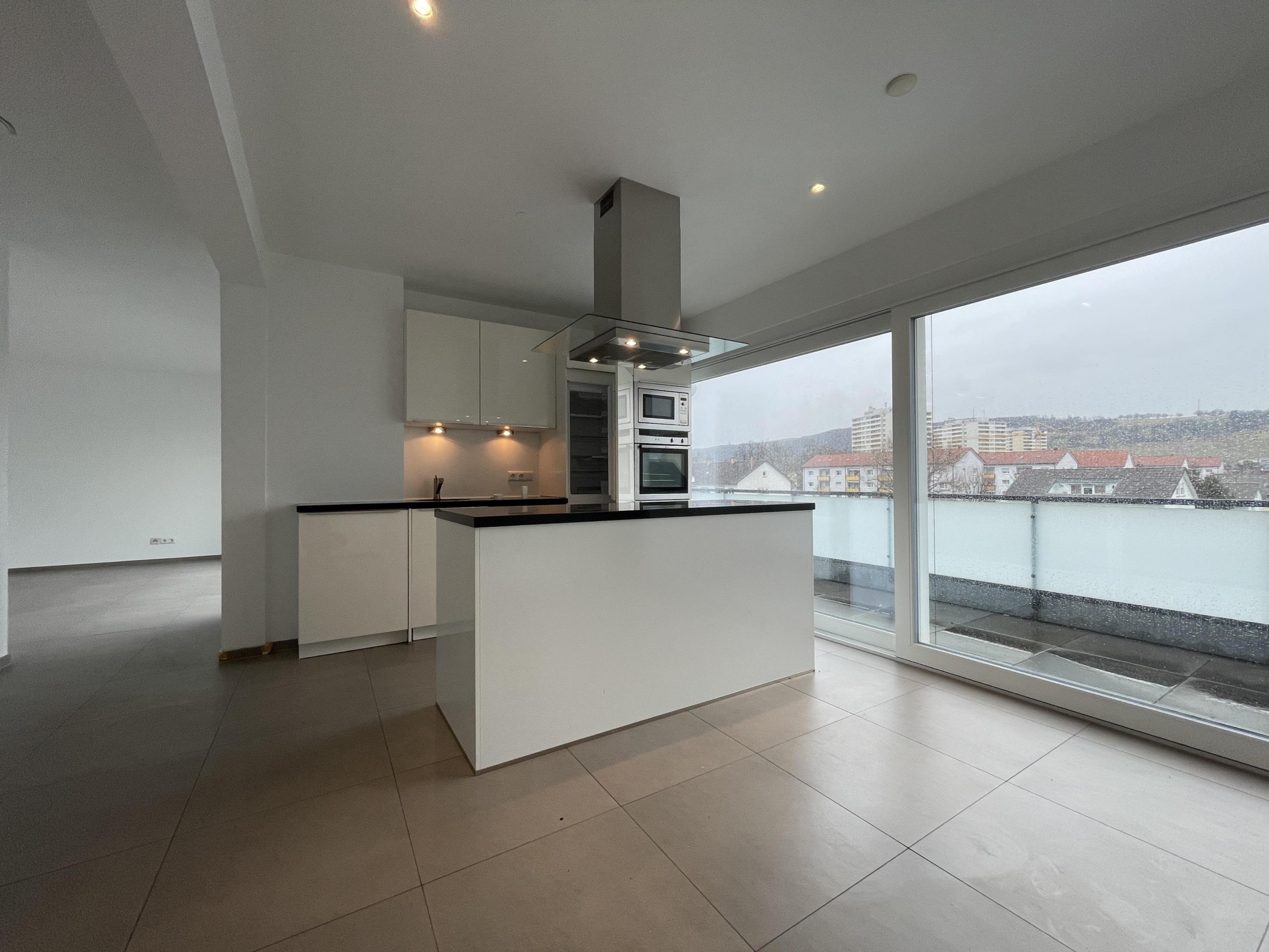 Küche mit Essbereich