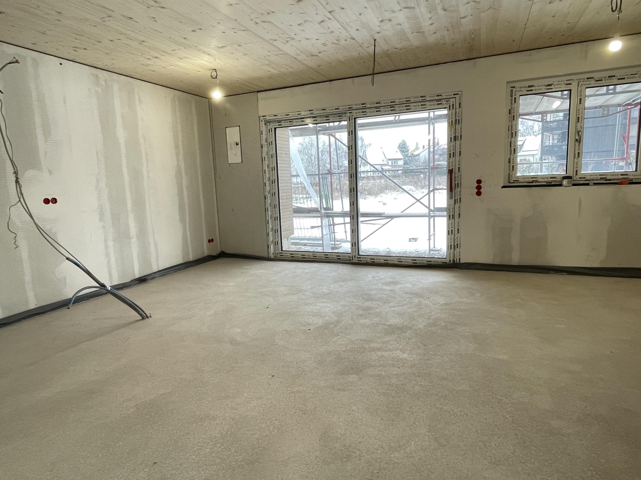 Wohn- und Esszimmer mit ofener Küche