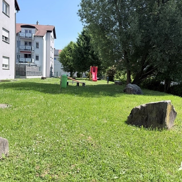 Allgemeinfläche mit Spielplatz