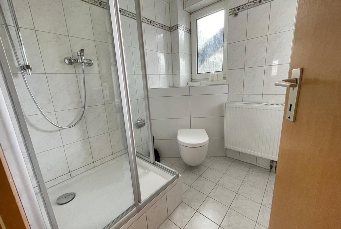 Duschbad mit Fenster
