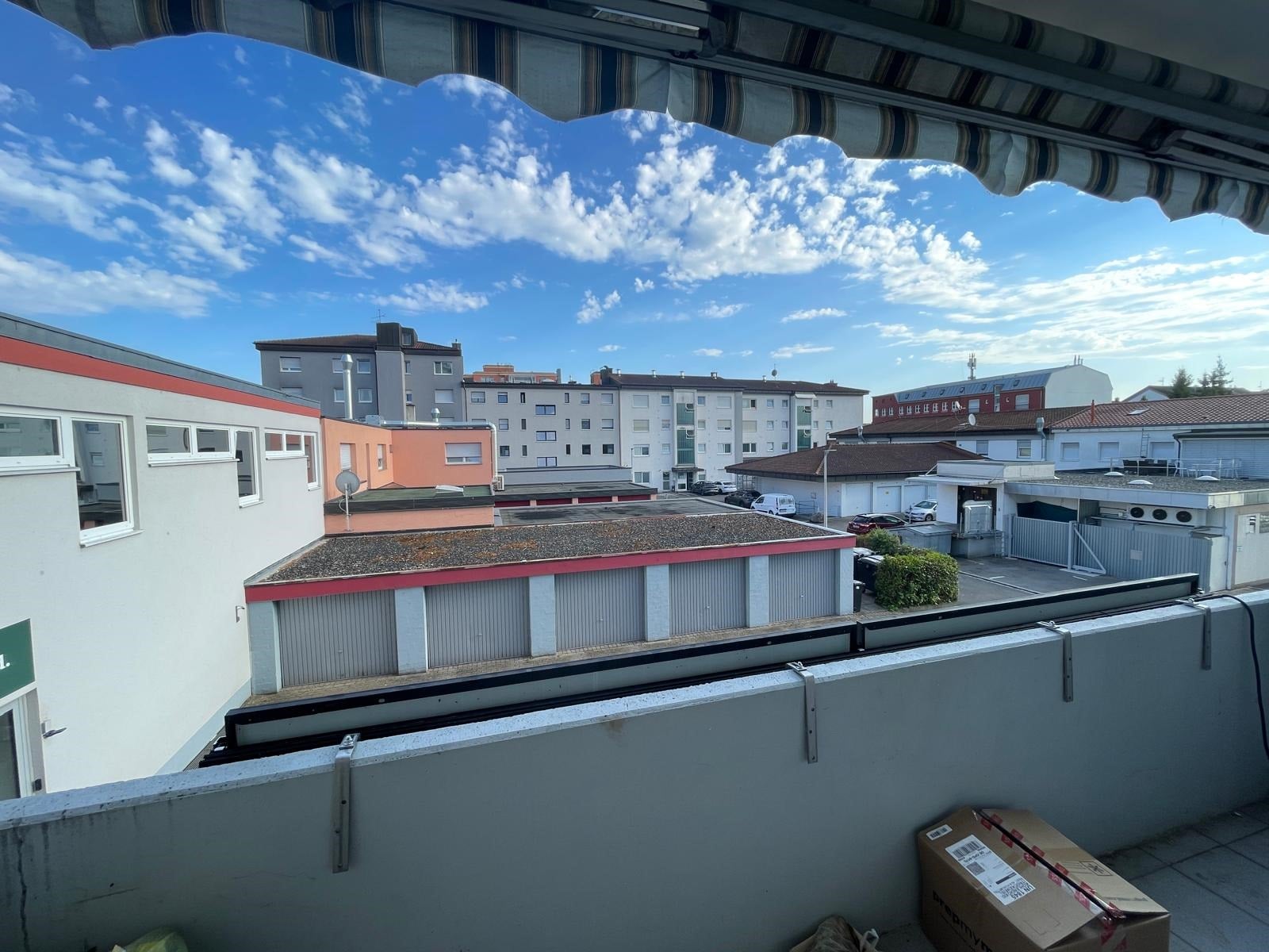 Balkon mit Ausrichtung Süden zur Hofseite